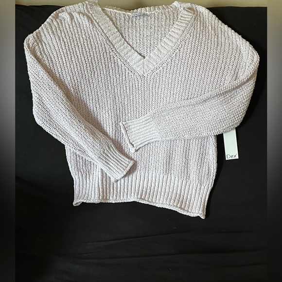 Dex  v neck sweater - Picture 4 of 6
